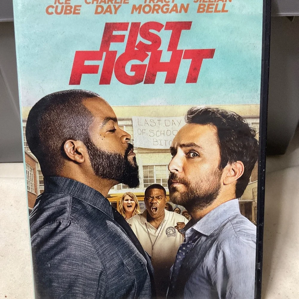 DVD - Fist Fight.  V150